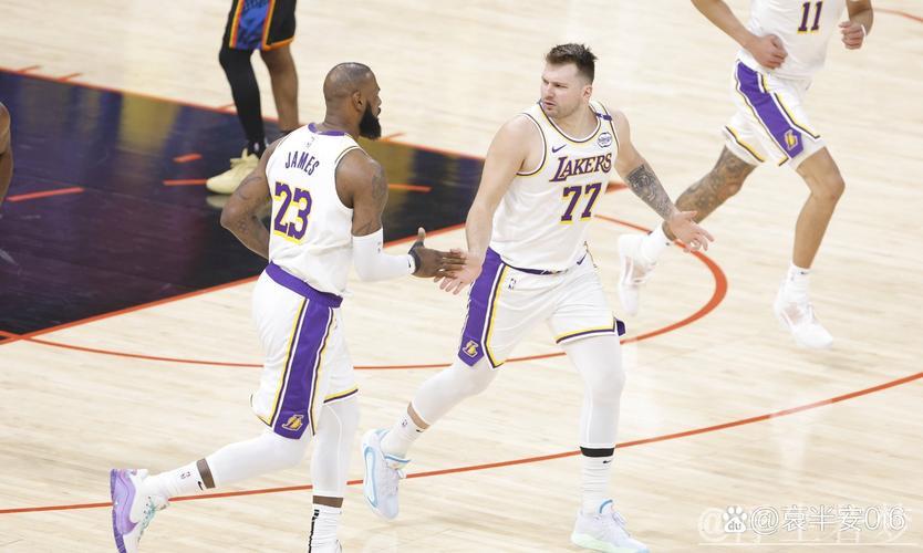 4月1日常规赛：火箭迎战湖人 东契奇精彩表现